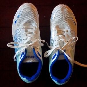 Track and field shoes